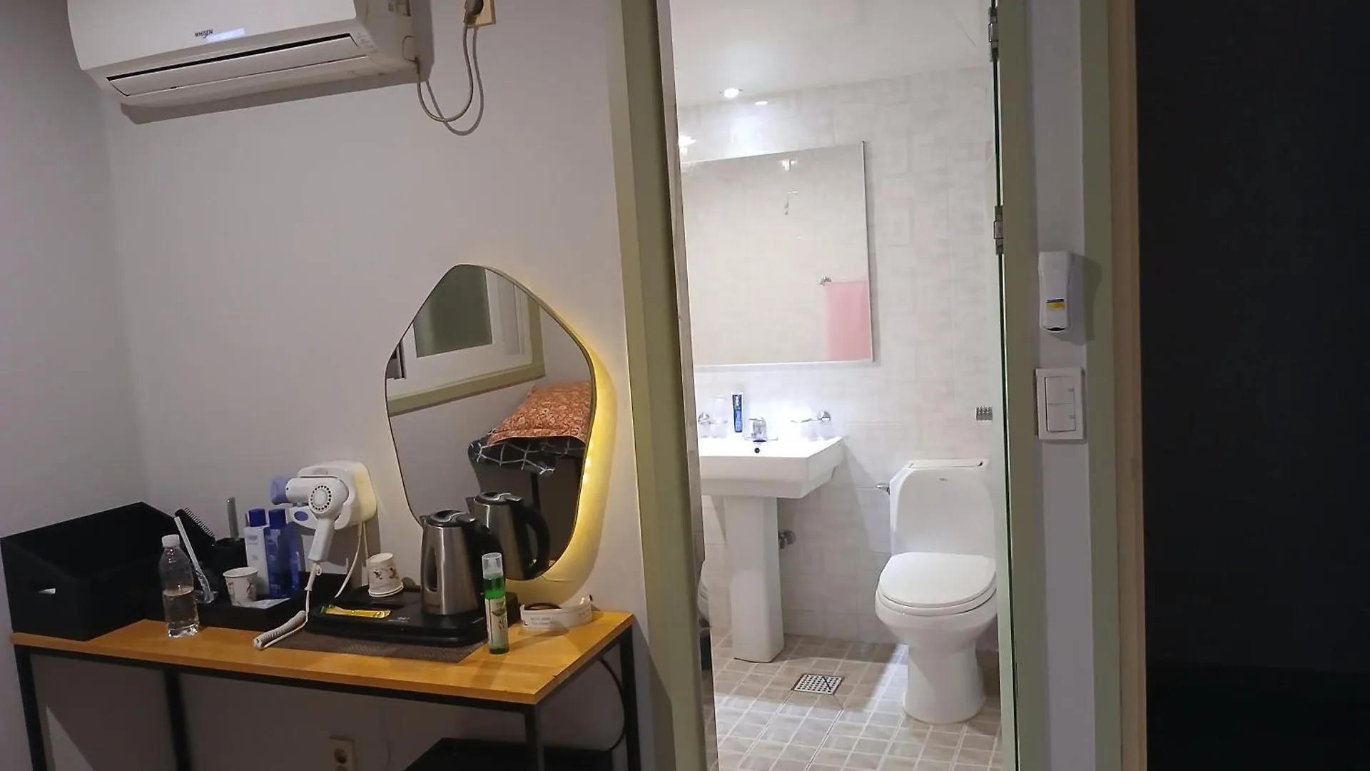 New W Motel Gimhae South Korea