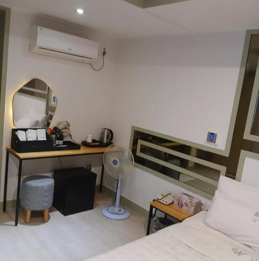 New W Motel Gimhae